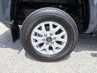 Toyota Tacoma 2024 4x4 SR5 4p Cab Doble 5.0 ft SB