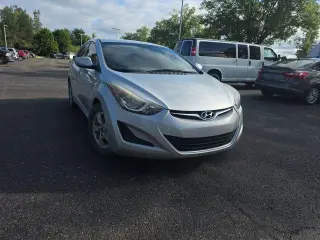 Hyundai ELANTRA 2015 SE 4p Sedan 6M