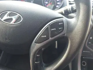 Hyundai ELANTRA 2015 SE 4p Sedan 6M