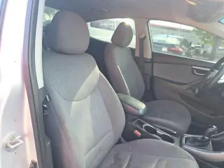 Hyundai ELANTRA 2015 SE 4p Sedan 6M