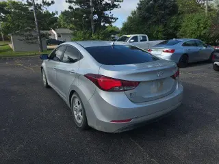Hyundai ELANTRA 2015 SE 4p Sedan 6M
