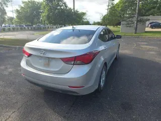 Hyundai ELANTRA 2015 SE 4p Sedan 6M