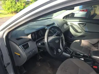 Hyundai ELANTRA 2015 SE 4p Sedan 6M