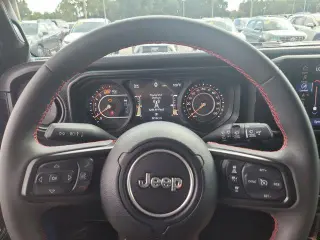 Jeep Wrangler 2024 4x4 Rubicon 4p SUV
