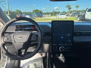 Ford Mustang Mach-E 2025 Premium 4p SUV