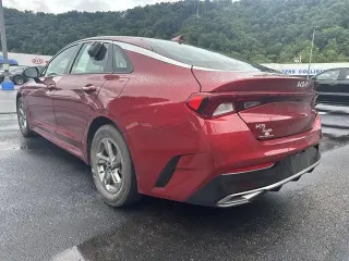 Kia K5 2023 LXS 4p Sedan