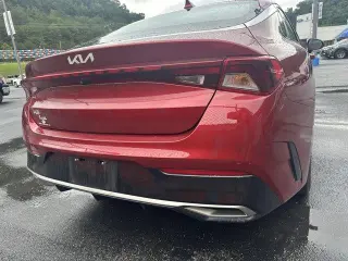 Kia K5 2023 LXS 4p Sedan