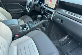 Toyota Tacoma 2025 4x4 SR5 4p Cabina Doble 5.0 ft SB