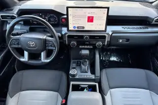 Toyota Tacoma 2025 4x4 SR5 4p Cabina Doble 5.0 ft SB