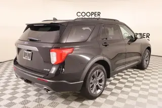 Ford Explorer 2022 4x4 XLT SUV de 4 puertas