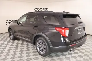 Ford Explorer 2022 4x4 XLT SUV de 4 puertas