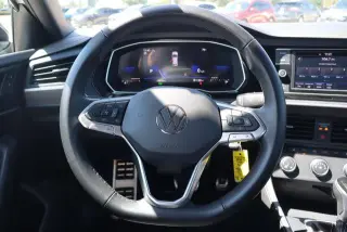 Volkswagen Jetta 2024 Sport 4p Sedán 8A