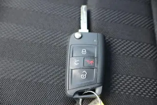 Volkswagen Jetta 2024 Sport 4p Sedán 8A