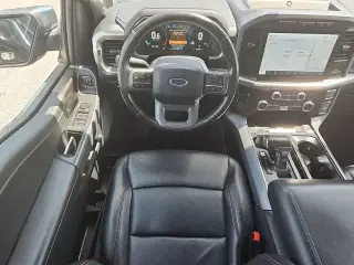 Ford F-150 2023 4x4 Lariat 4p SuperCrew 5.5 ft. CB