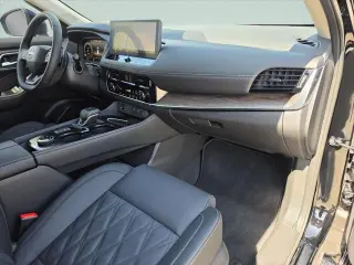 Nissan Rogue 2026 AWD Platinum 4p Crossover
