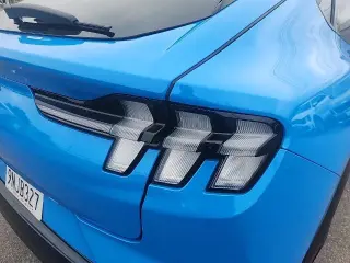 Ford Mustang Mach-E 2023 AWD Premium 4p SUV