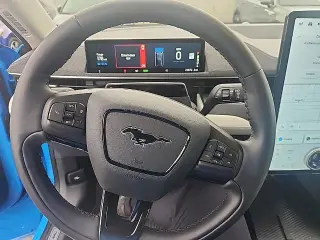 Ford Mustang Mach-E 2023 AWD Premium 4p SUV
