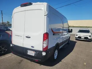 Ford Transit 2019 150 3dr LWB Medium Roof Camioneta de Carga con Puerta Corredera del Pasajero en el Lado del Conductor