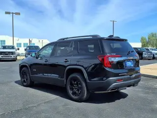 GMC Acadia 2022 4x4 AT4 4p SUV