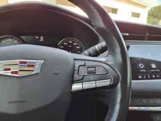 Cadillac XT4 2023 Lujo 4p Crossover