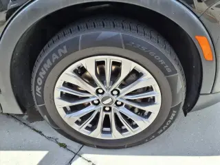 Cadillac XT4 2024 Premium Luxury 4p Crossover