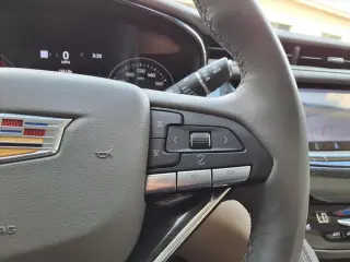 Cadillac XT6 2023 Lujo Premium 4p SUV