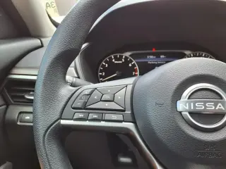 Nissan Altima 2023 tracción total 2.5 SV 4p Sedán