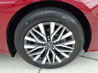 Nissan Altima 2023 tracción total 2.5 SV 4p Sedán