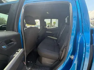 Chevrolet Colorado 2023 4x2 LT Cabina de Tripulante 4p 5 ft. SB