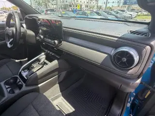 Chevrolet Colorado 2023 4x2 LT Cabina de Tripulante 4p 5 ft. SB