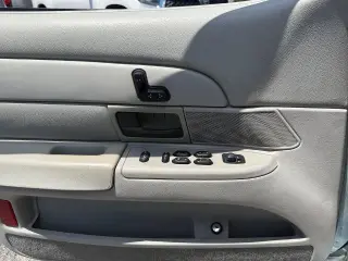 Ford Crown Victoria 2005 LX 4p Sedan