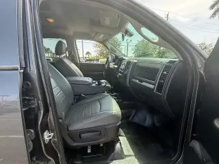 Ram 2500 2016 4x4 Tradesman Camioneta de cabina amplia de 4 puertas 8 pies LB