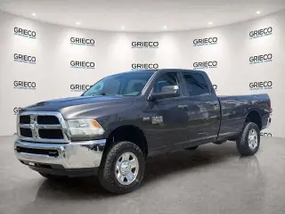 Ram 2500 2016 4x4 Tradesman Camioneta de cabina amplia de 4 puertas 8 pies LB