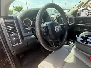 Ram 2500 2016 4x4 Tradesman Camioneta de cabina amplia de 4 puertas 8 pies LB