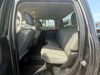 Ram 2500 2016 4x4 Tradesman Camioneta de cabina amplia de 4 puertas 8 pies LB