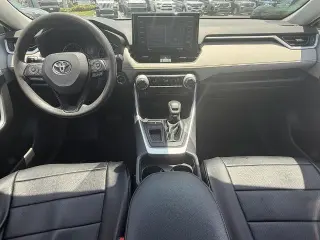 Toyota RAV4 2020 XLE 4p SUV