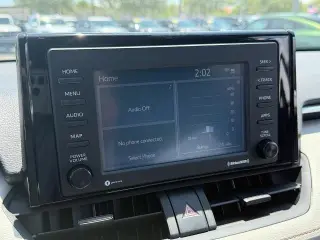 Toyota RAV4 2020 XLE 4p SUV