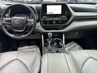 Toyota Highlander 2023 AWD LE 4p SUV