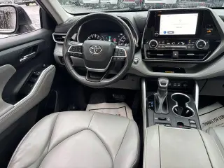 Toyota Highlander 2023 AWD LE 4p SUV