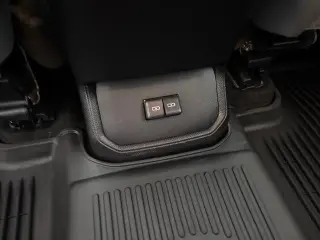 Toyota Highlander 2023 AWD LE 4p SUV