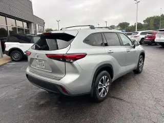 Toyota Highlander 2023 AWD LE 4p SUV