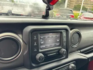 Jeep Wrangler Unlimited 2020 4x4 Sport 4p SUV