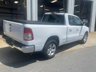 Ram 1500 2022 4x2 Big Horn 4p Cubierta Cuadrada 6.4 ft. SB Camioneta