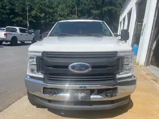 Ford F-250 Super Duty 2019 4x4 XLT 4p Cabina de Tripulante Completa Camioneta de 8 pies LB
