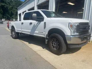 Ford F-250 Super Duty 2019 4x4 XLT 4p Cabina de Tripulante Completa Camioneta de 8 pies LB