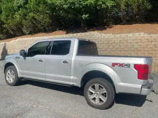 Ford F-150 2019 4x4 XL 4p SuperCrew 5.5 ft. SB