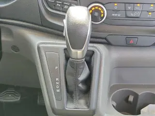Ford Transit 2024 350 XL 3dr LWB Techo Medio Furgoneta de Pasajeros