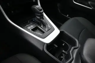 Toyota RAV4 2025 LE 4p SUV