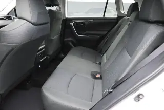 Toyota RAV4 2025 LE 4p SUV
