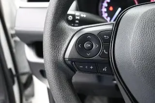 Toyota RAV4 2025 LE 4p SUV